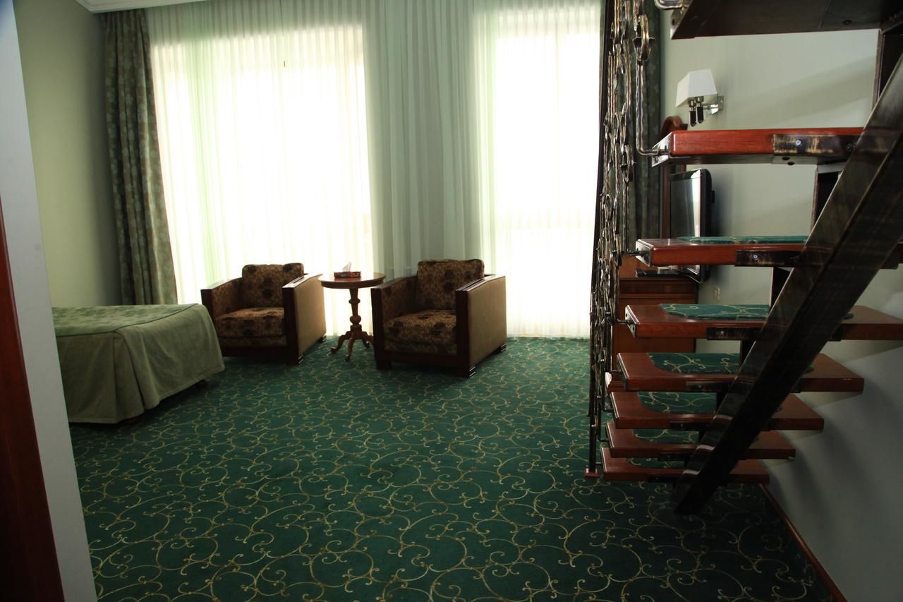 Отель Hotel Russia Цахкадзор